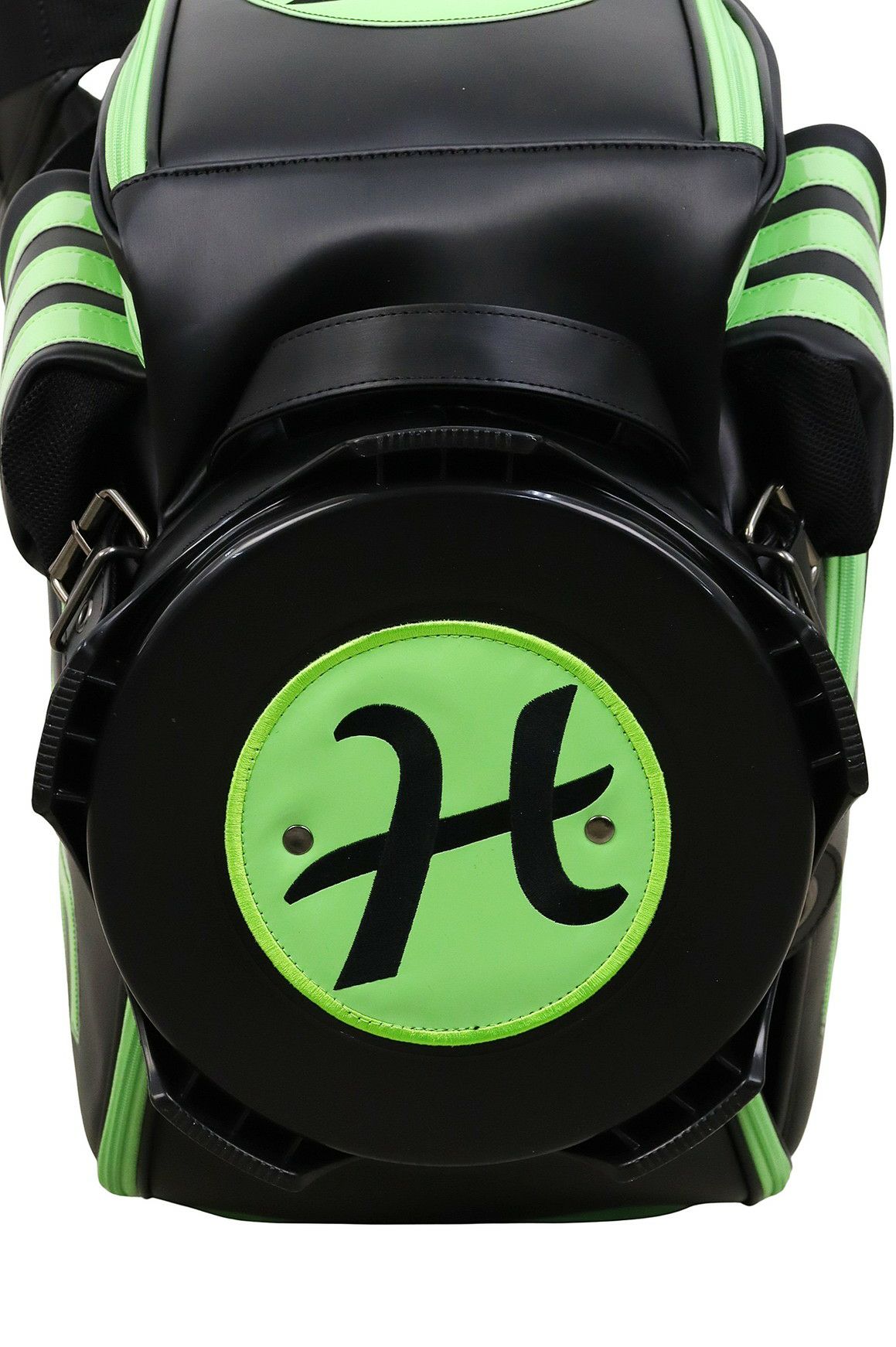 ドゥーカスのキャディバッグ