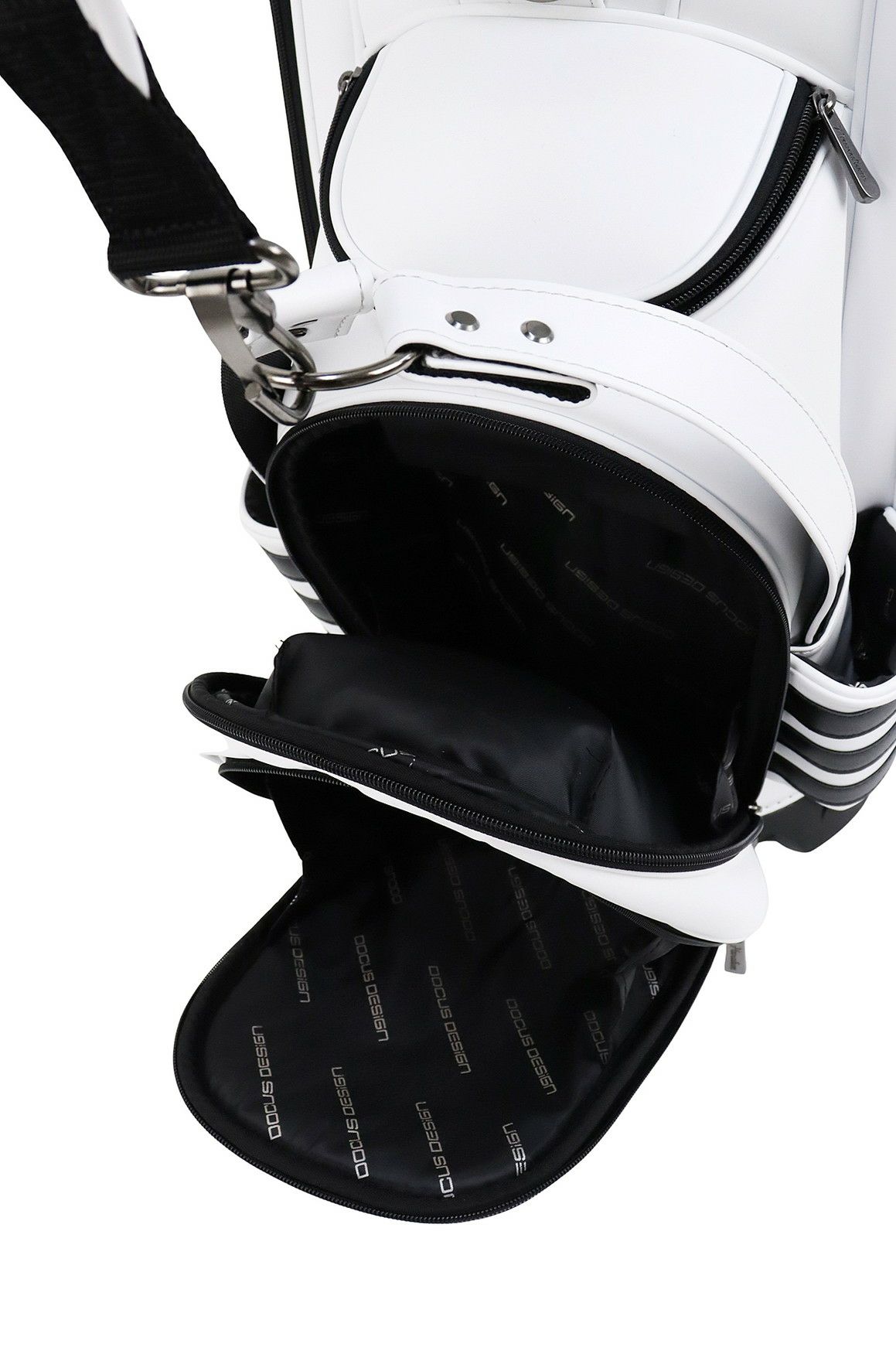 ドゥーカスのキャディバッグ