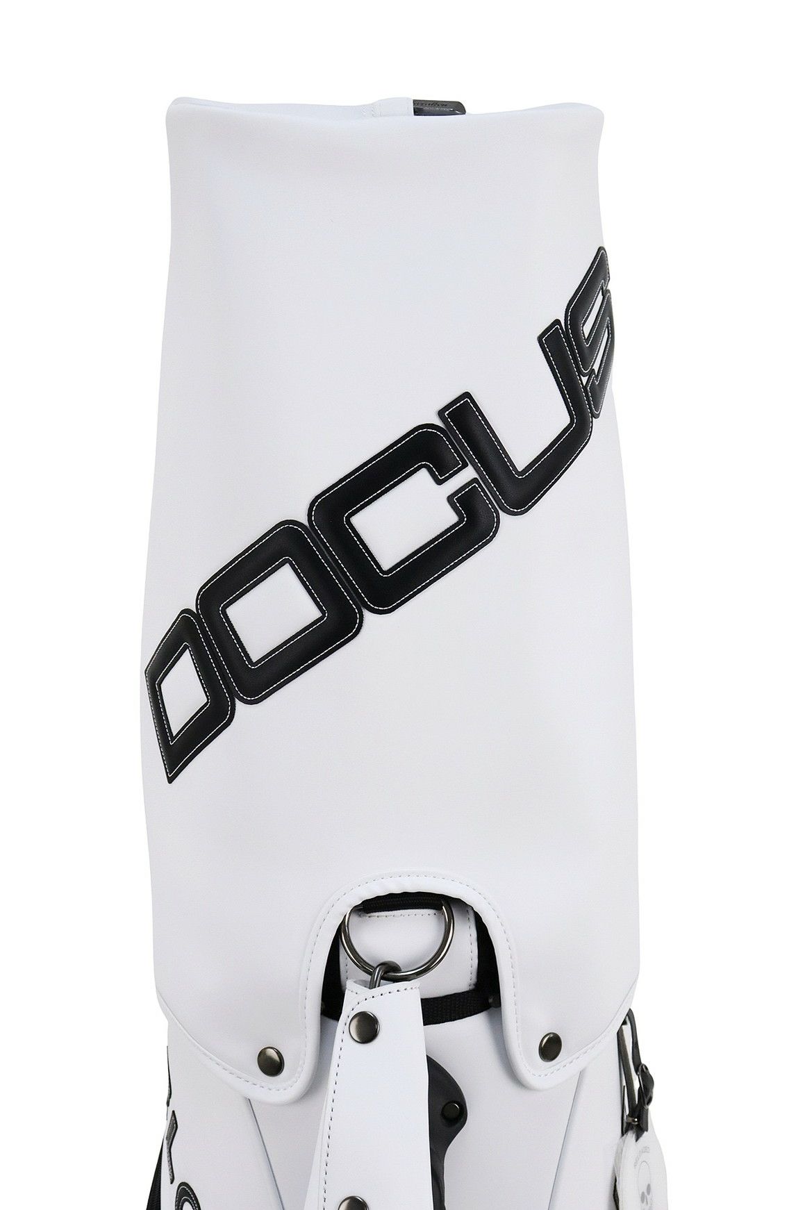 ドゥーカスのキャディバッグ