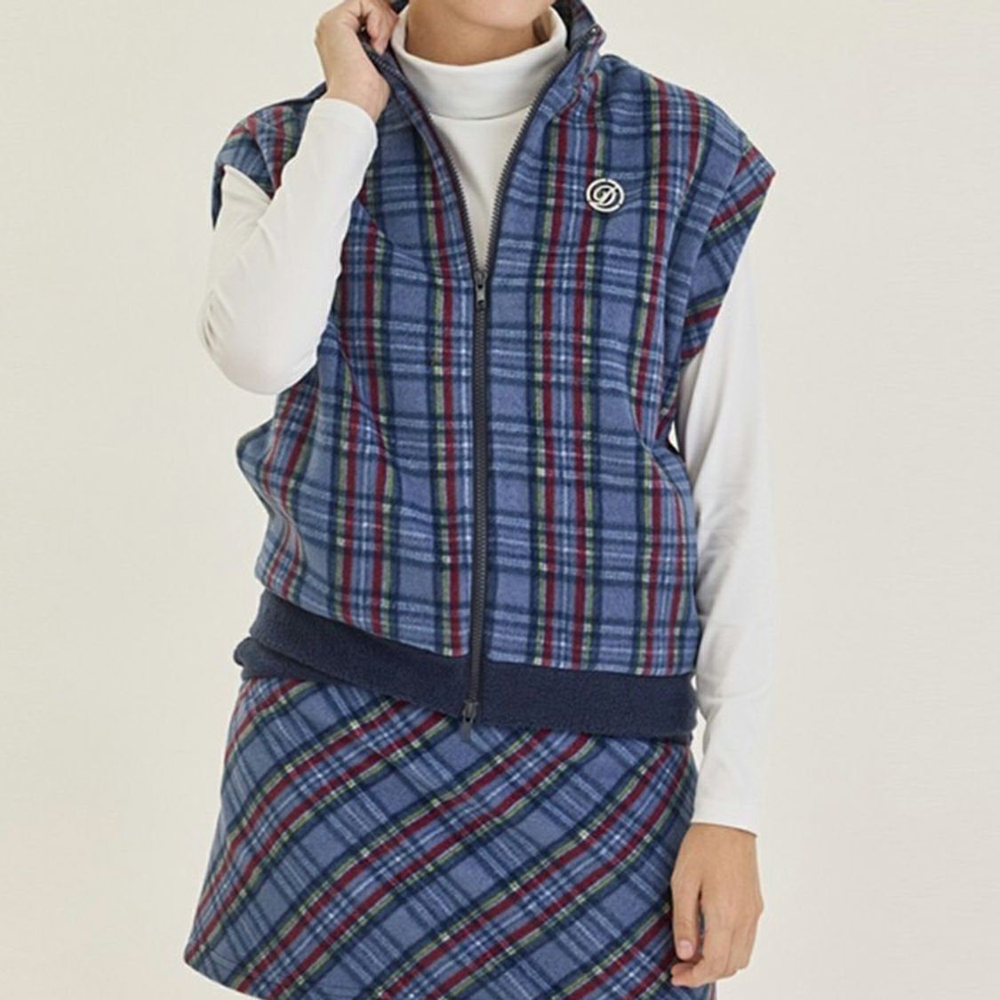 デルソルゴルフのハイネックシャツ