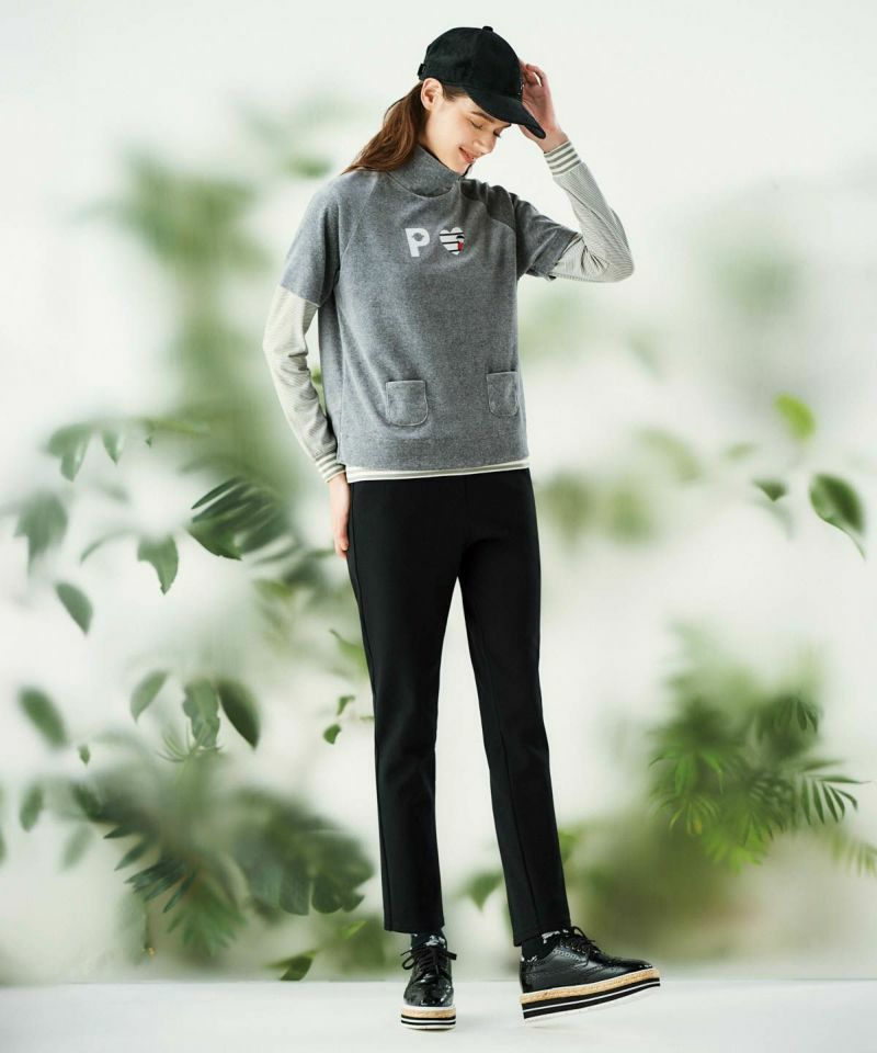 ピッコーネクラブのハイネックシャツ