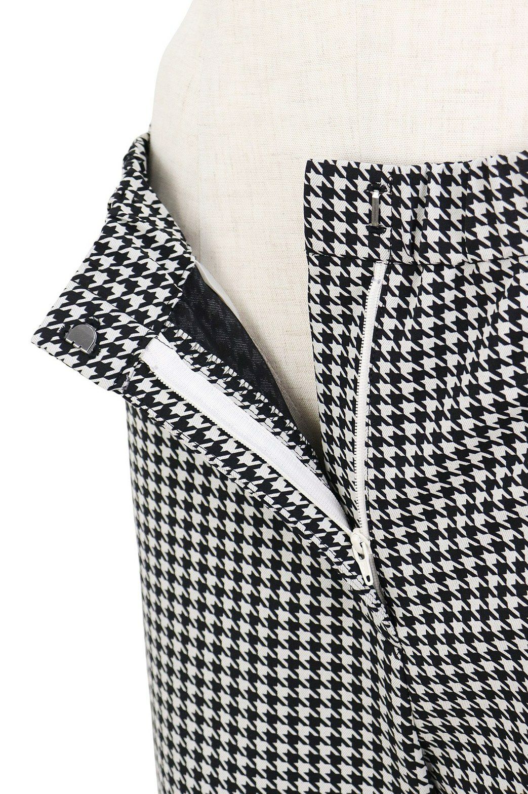 ランバンスポールのパンツ