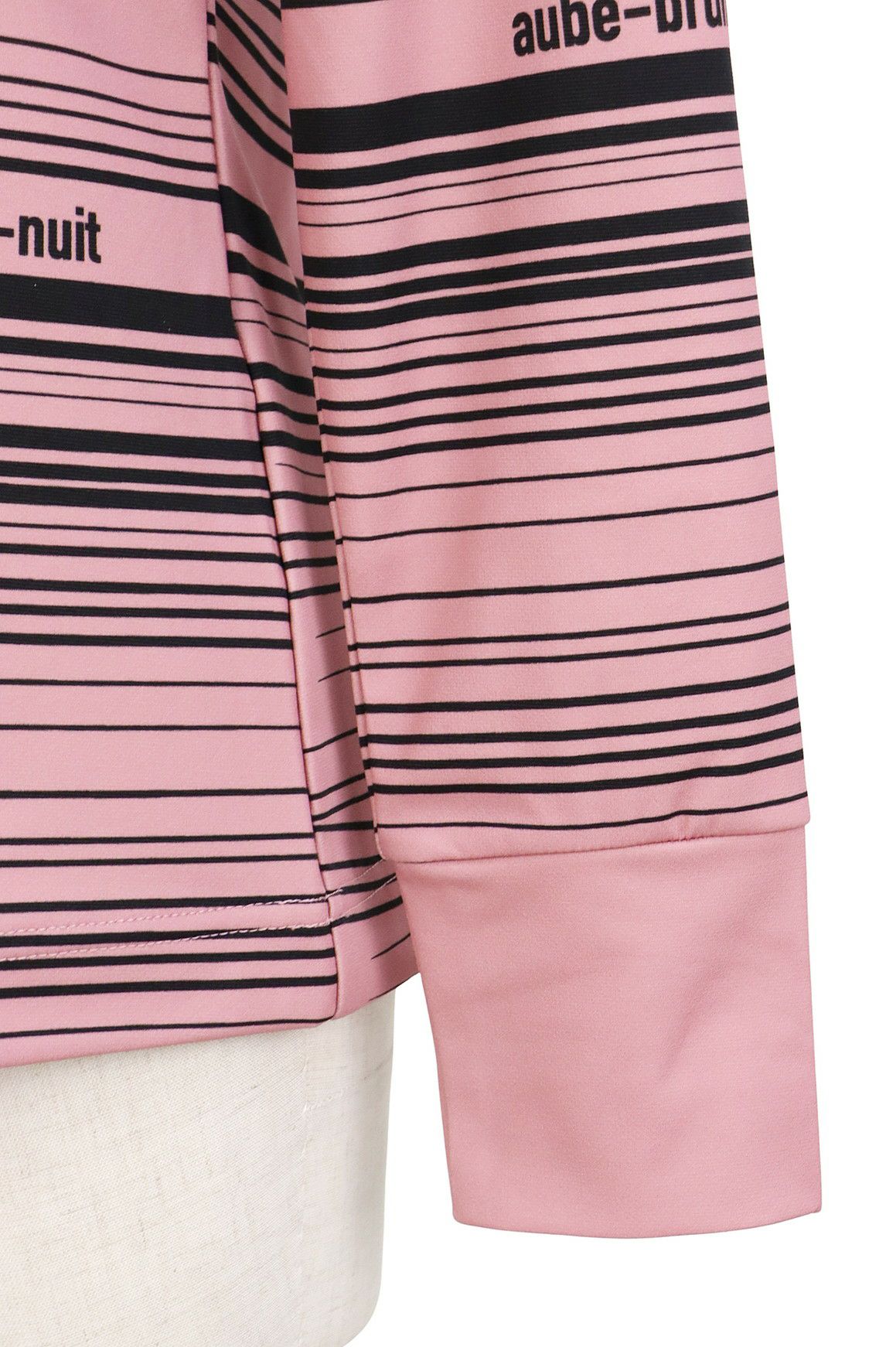 ランバンスポールのハイネックシャツ