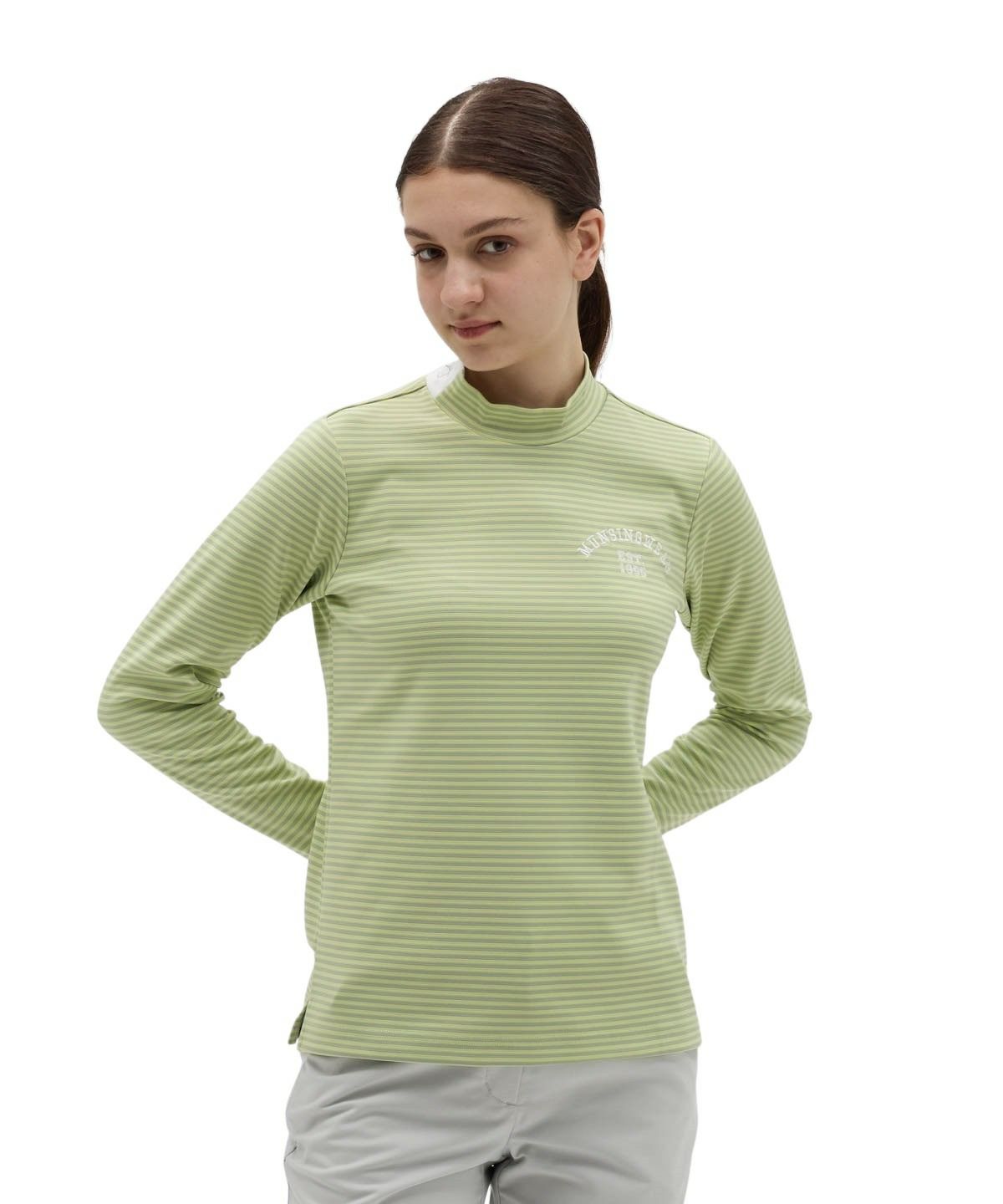 マンシングウェアのハイネックシャツ