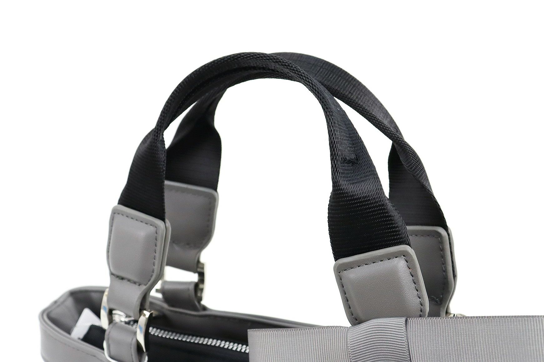 ランバンスポール日本正規品のカートバッグ