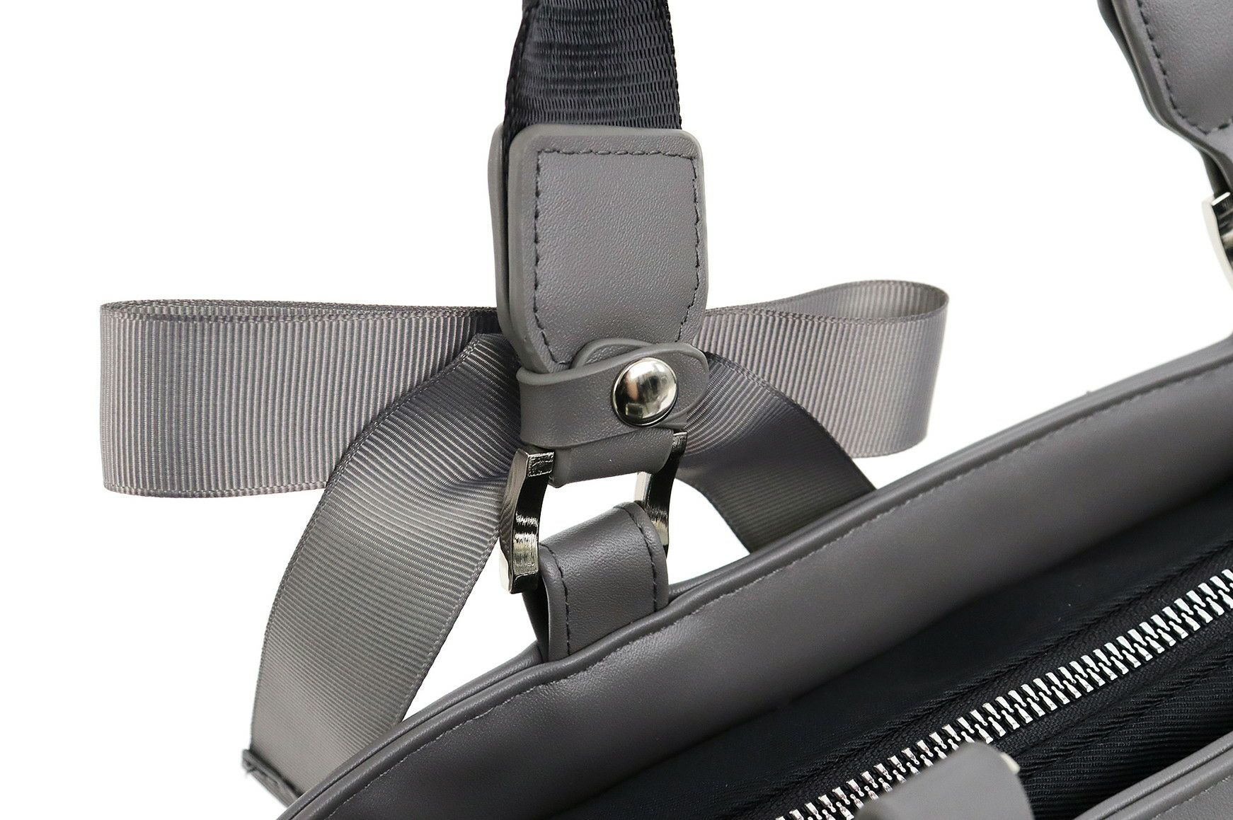 ランバンスポール日本正規品のカートバッグ