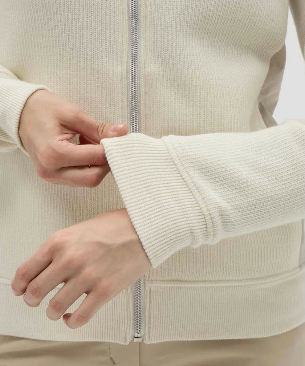 マンシングウェアのパーカー ブルゾン