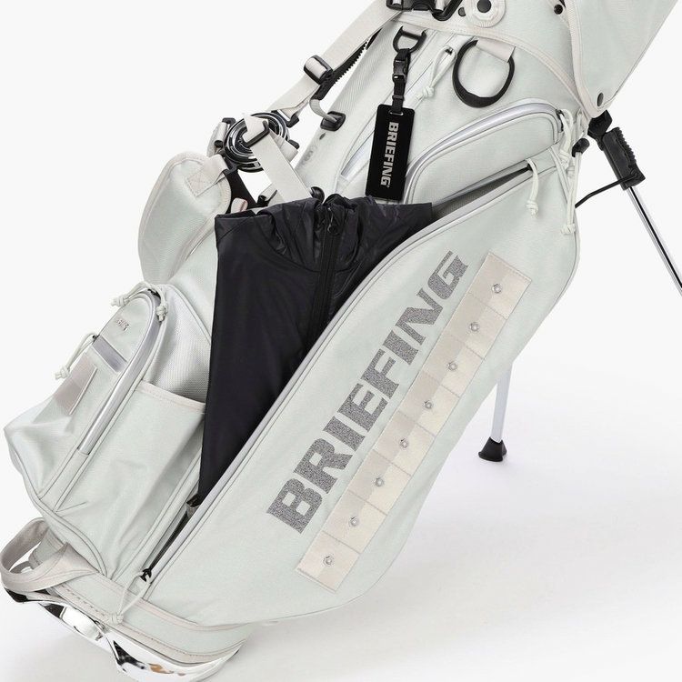 ブリーフィングのキャディバッグ