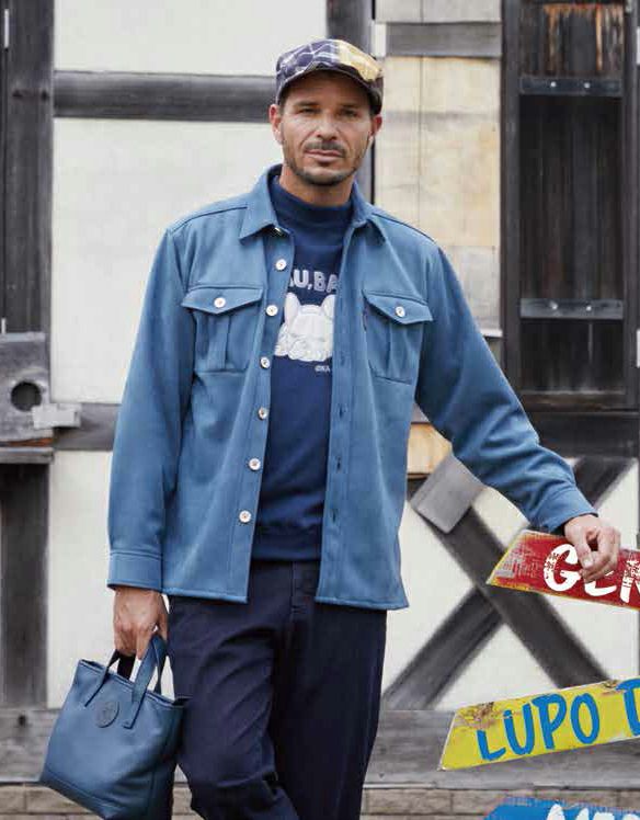 シナコバのトレーナー