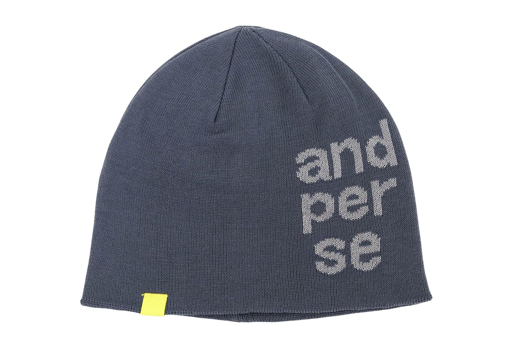 アンパスィのニット帽