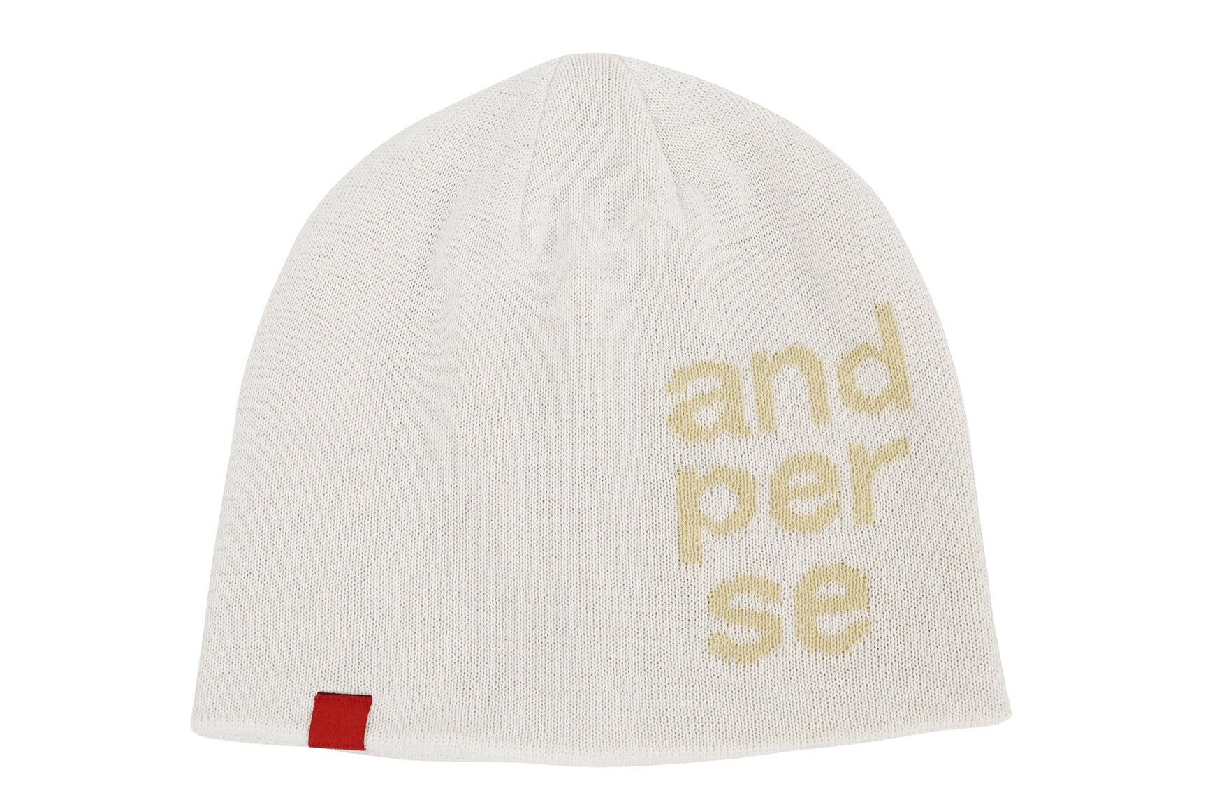 アンパスィのニット帽