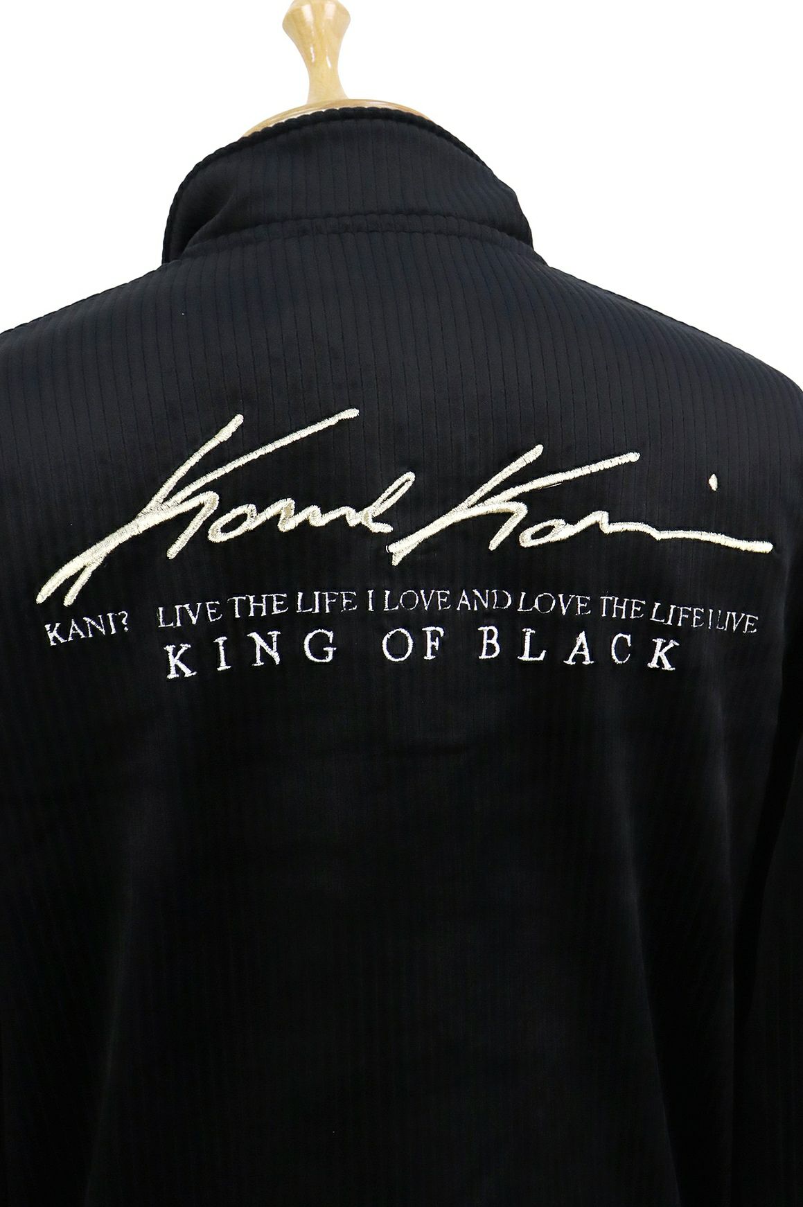 カールカナイのポロシャツ