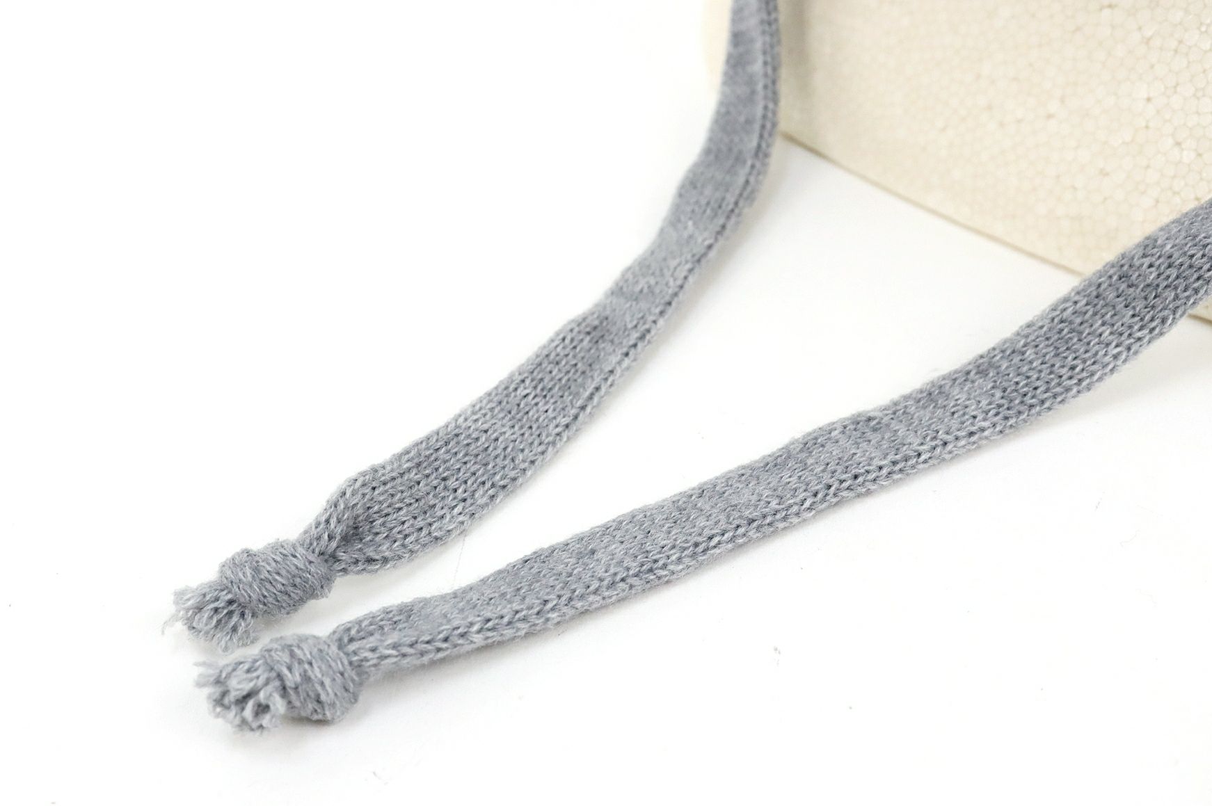 レザレクションのニットキャップ