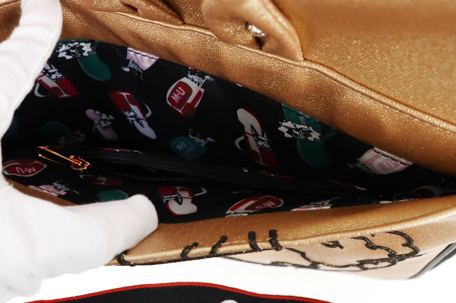 MUスポーツのキャリーバッグ