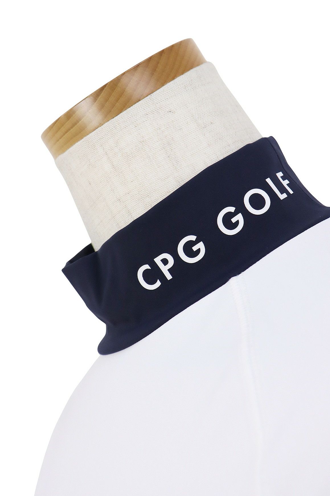 シーピージーゴルフのハイネックシャツ