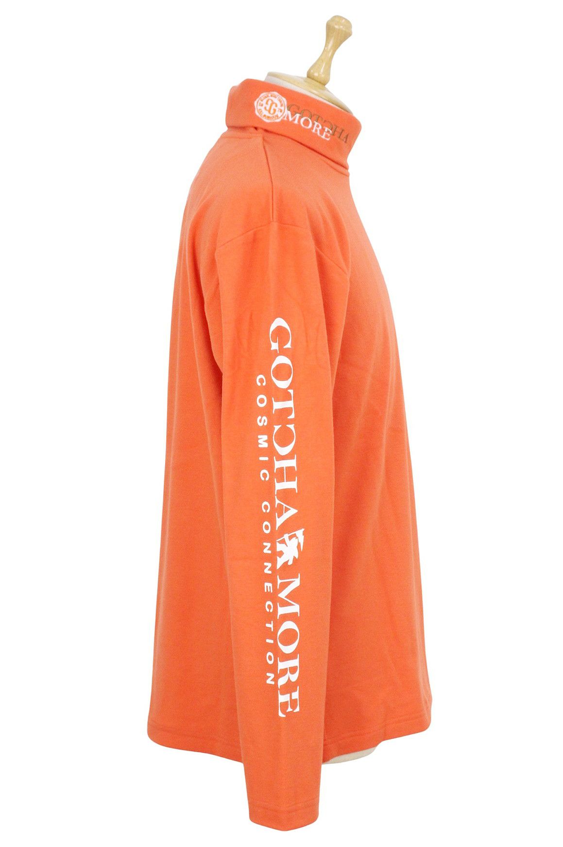 ガッチャゴルフのハイネックシャツ