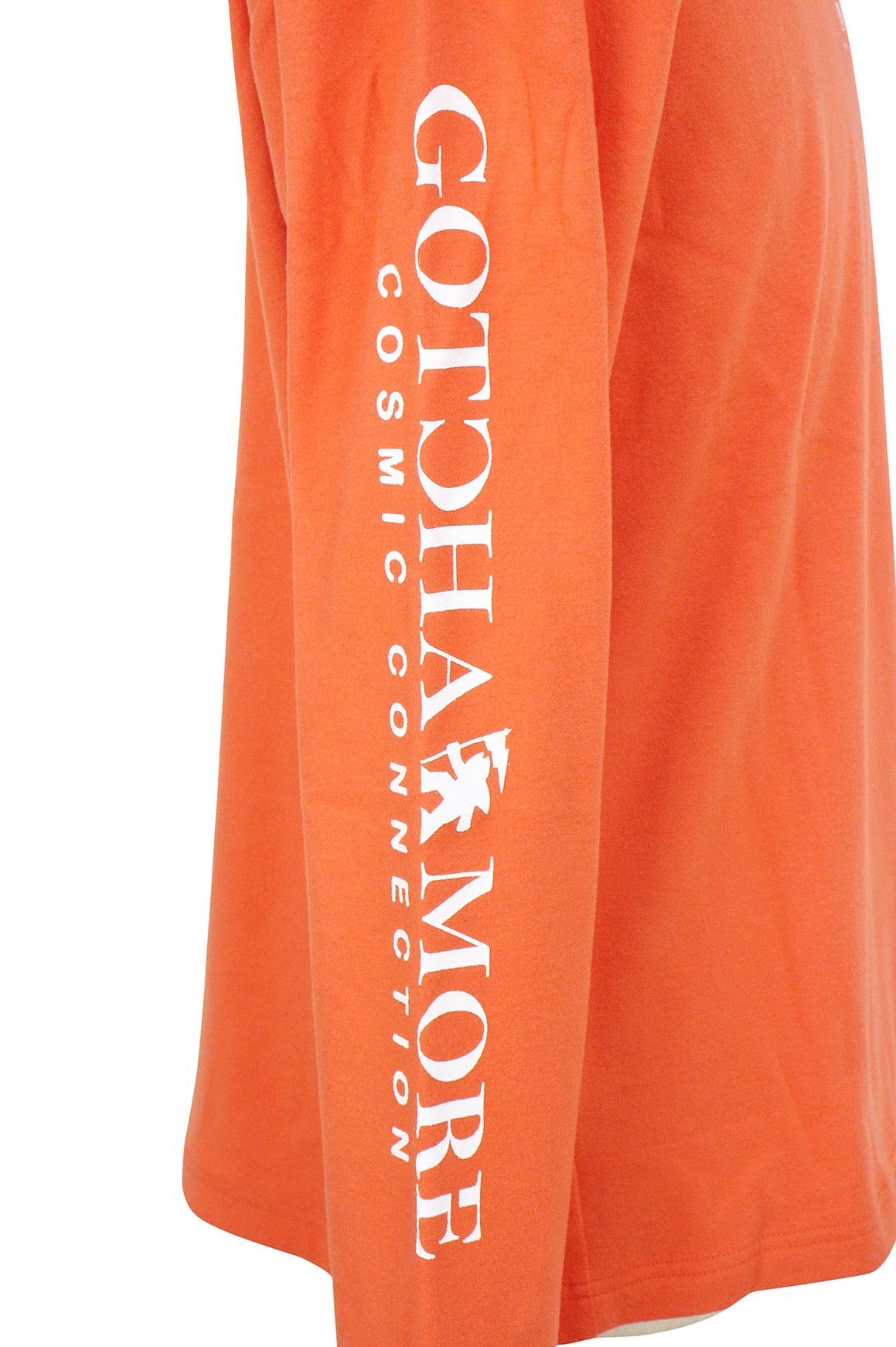 ガッチャゴルフのハイネックシャツ