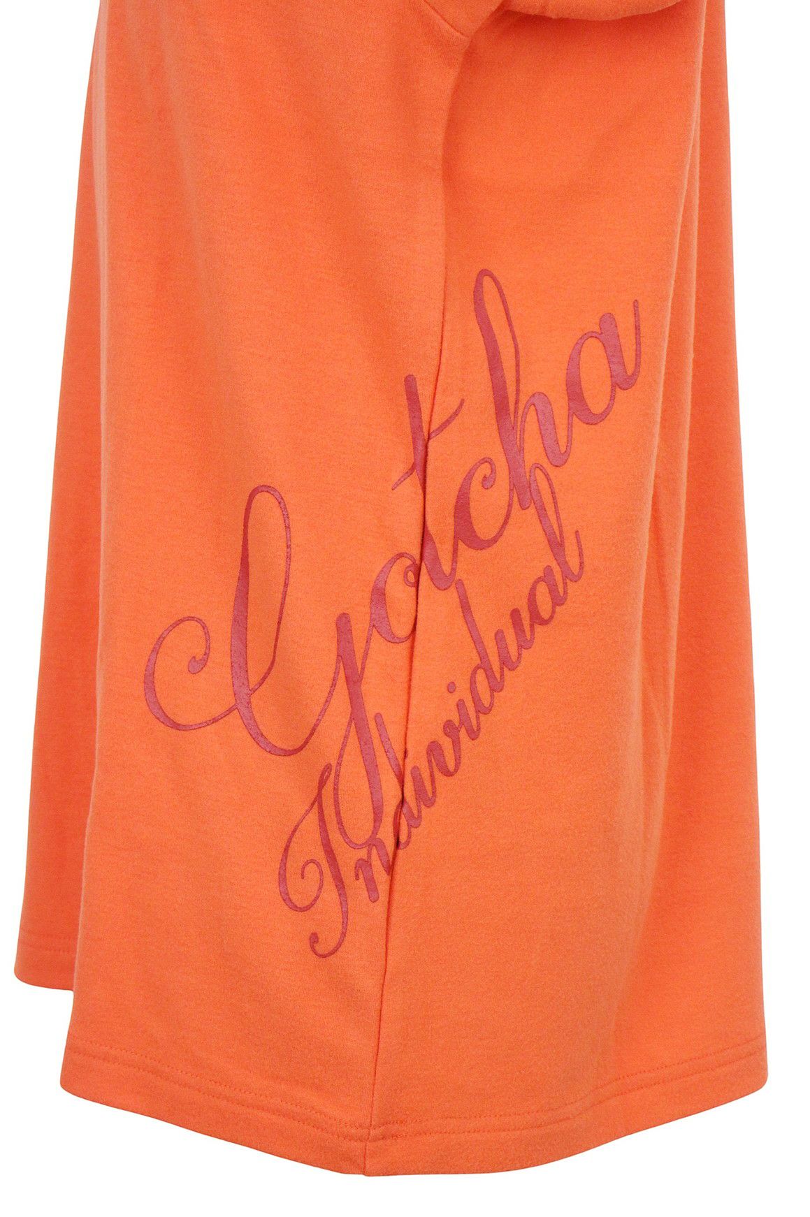 ガッチャゴルフのハイネックシャツ