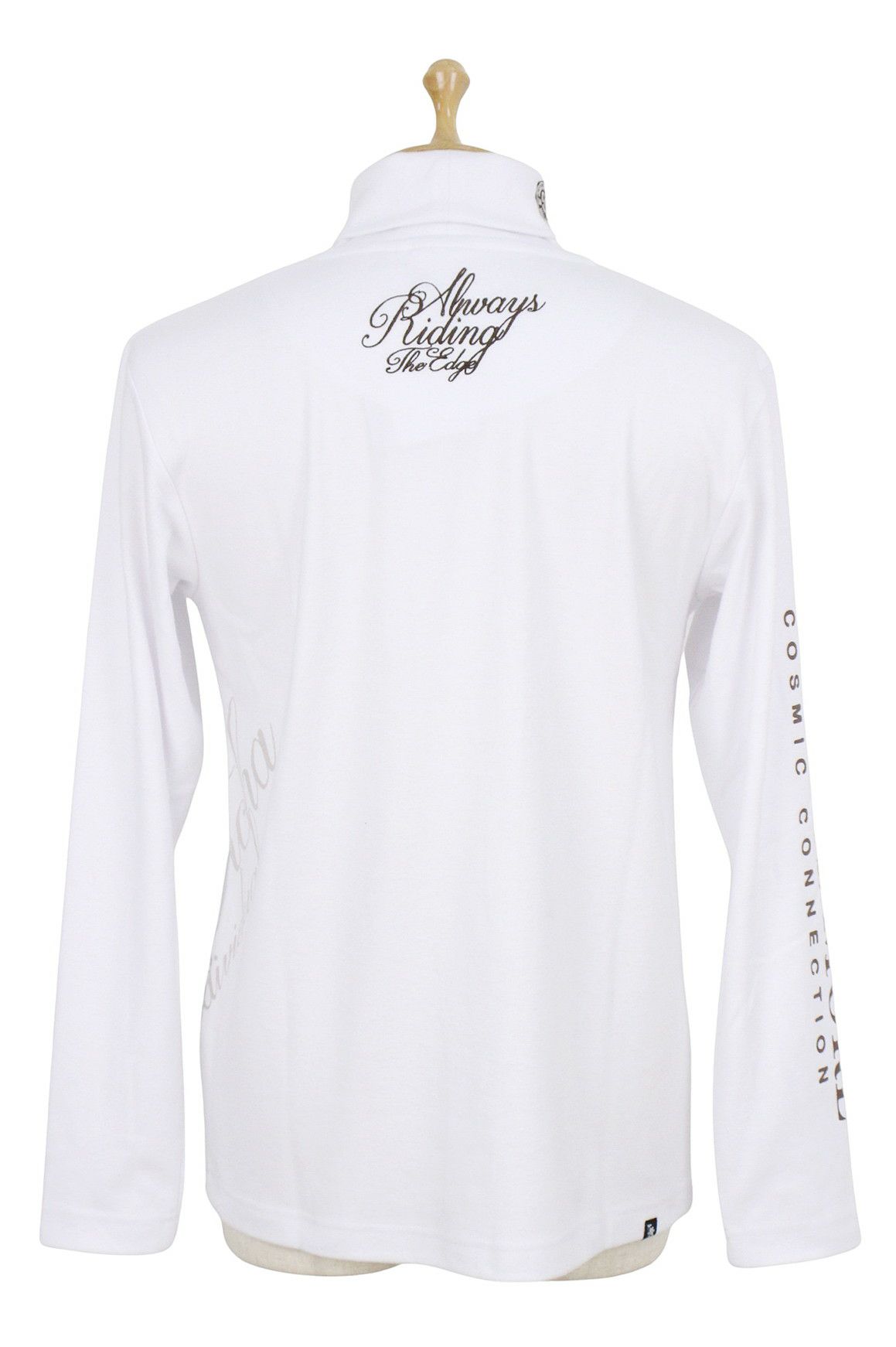 ガッチャゴルフのハイネックシャツ