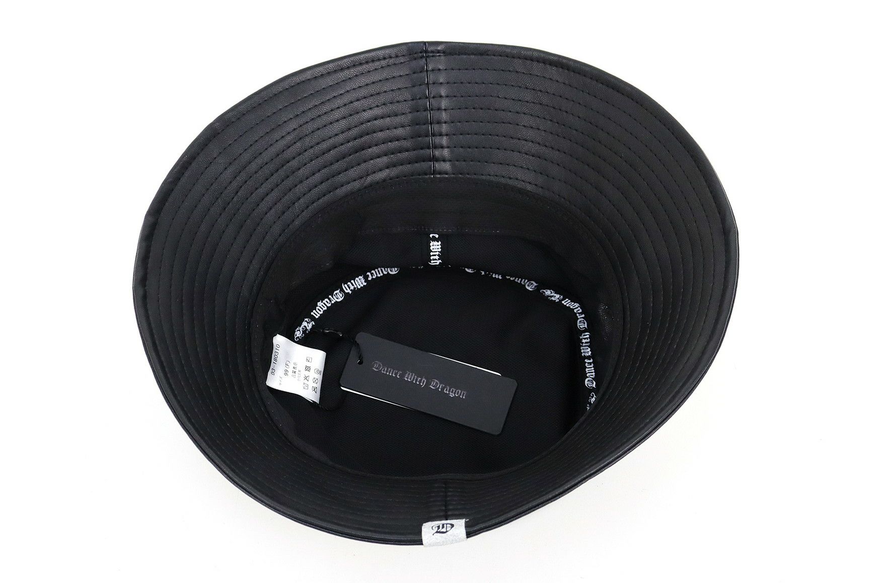 ダンスウィズドラゴンのハット