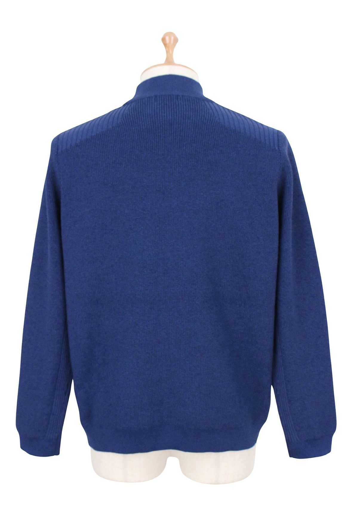 アンドゴルフのセーター