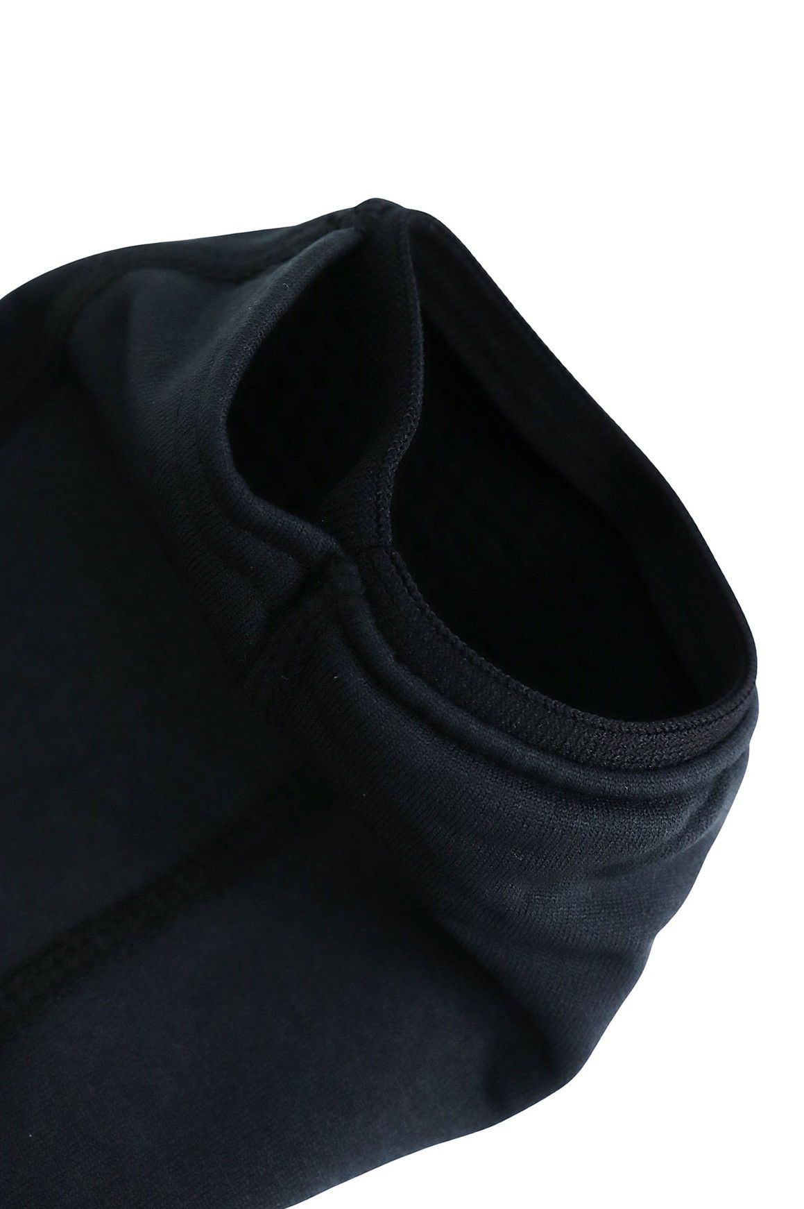 アンドゴルフのハイネックシャツ