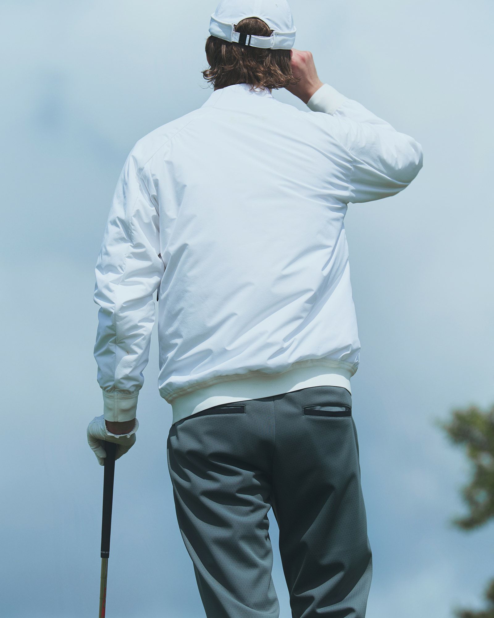 アンドゴルフのロングパンツ