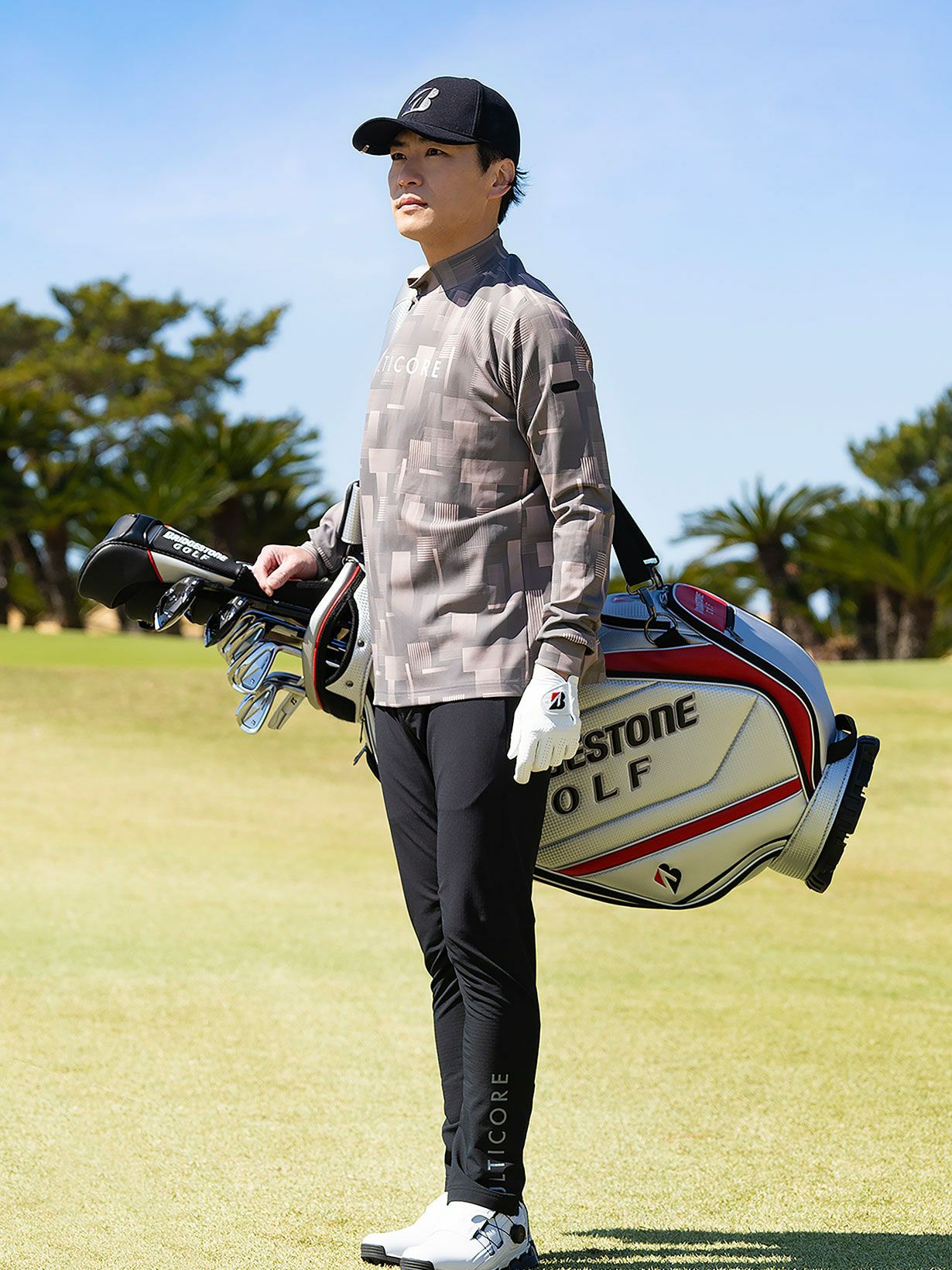 アルティコアブリヂストンゴルフのハイネックシャツ