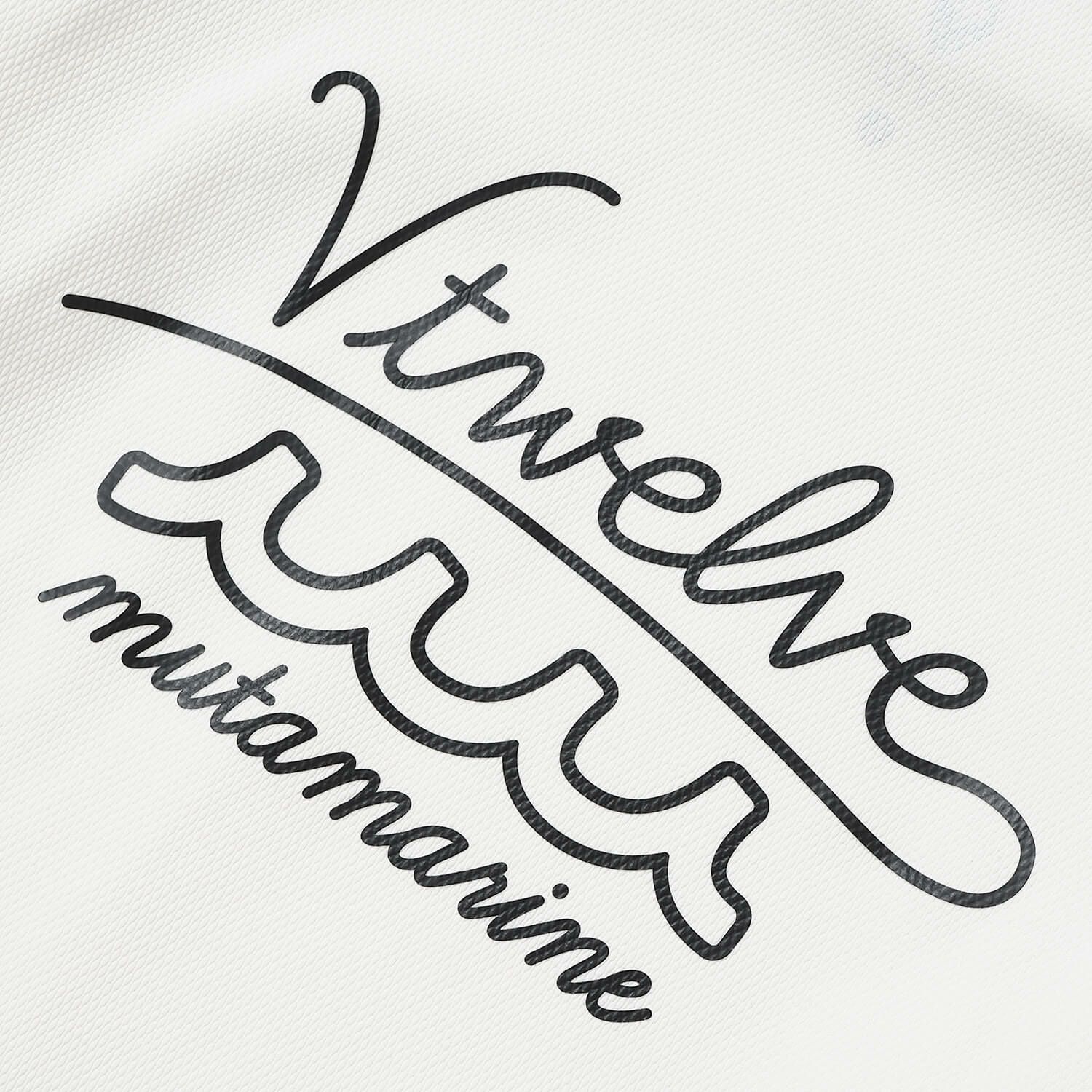 ヴィトゥエルブゴルフのハイネックシャツ