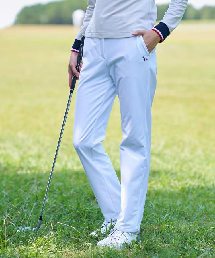 アダバットのパンツ