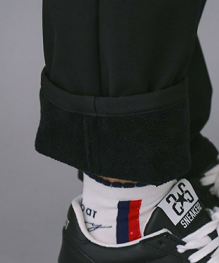 アダバットのパンツ