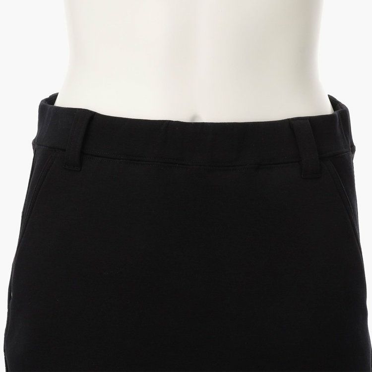 ブリーフィングのスカート