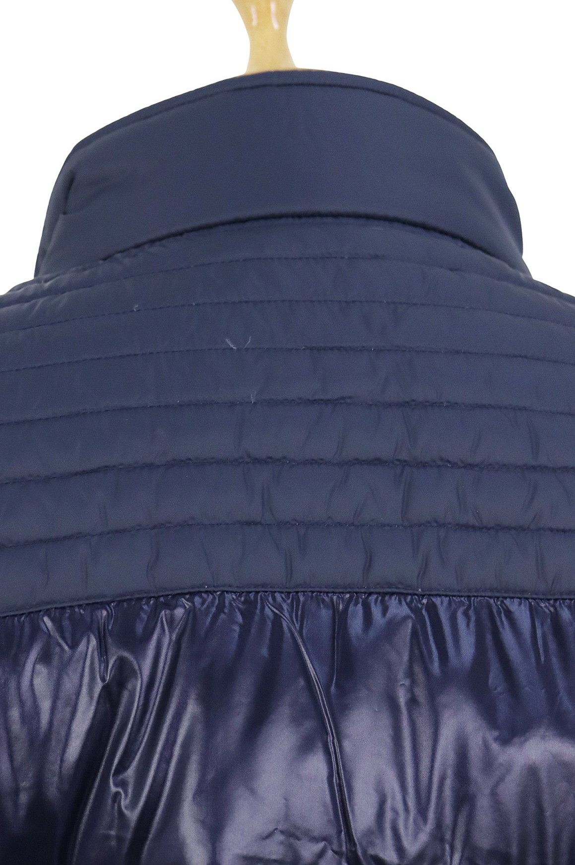 カステルバジャックスポーツのブルゾン