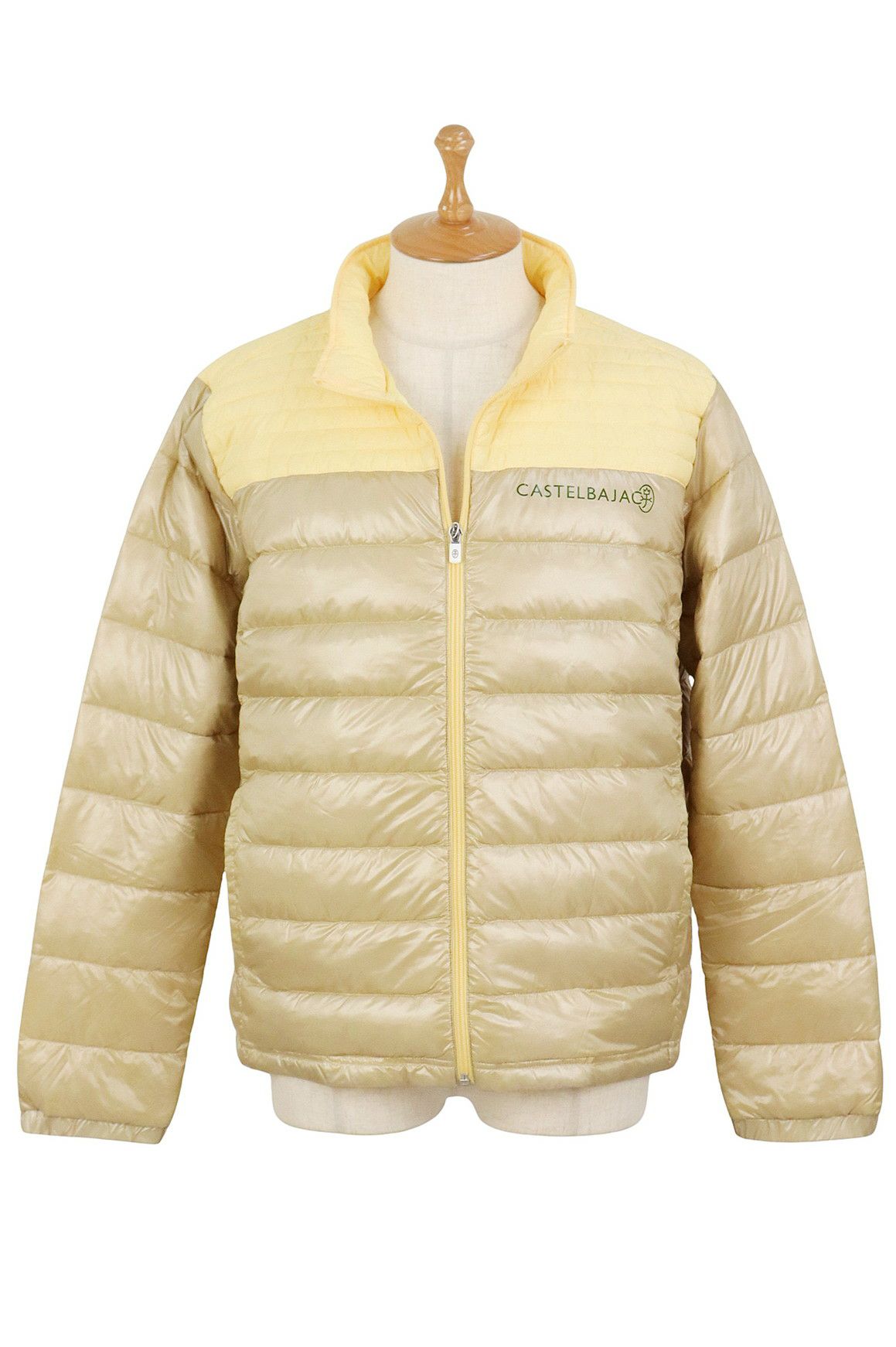 カステルバジャックスポーツのブルゾン