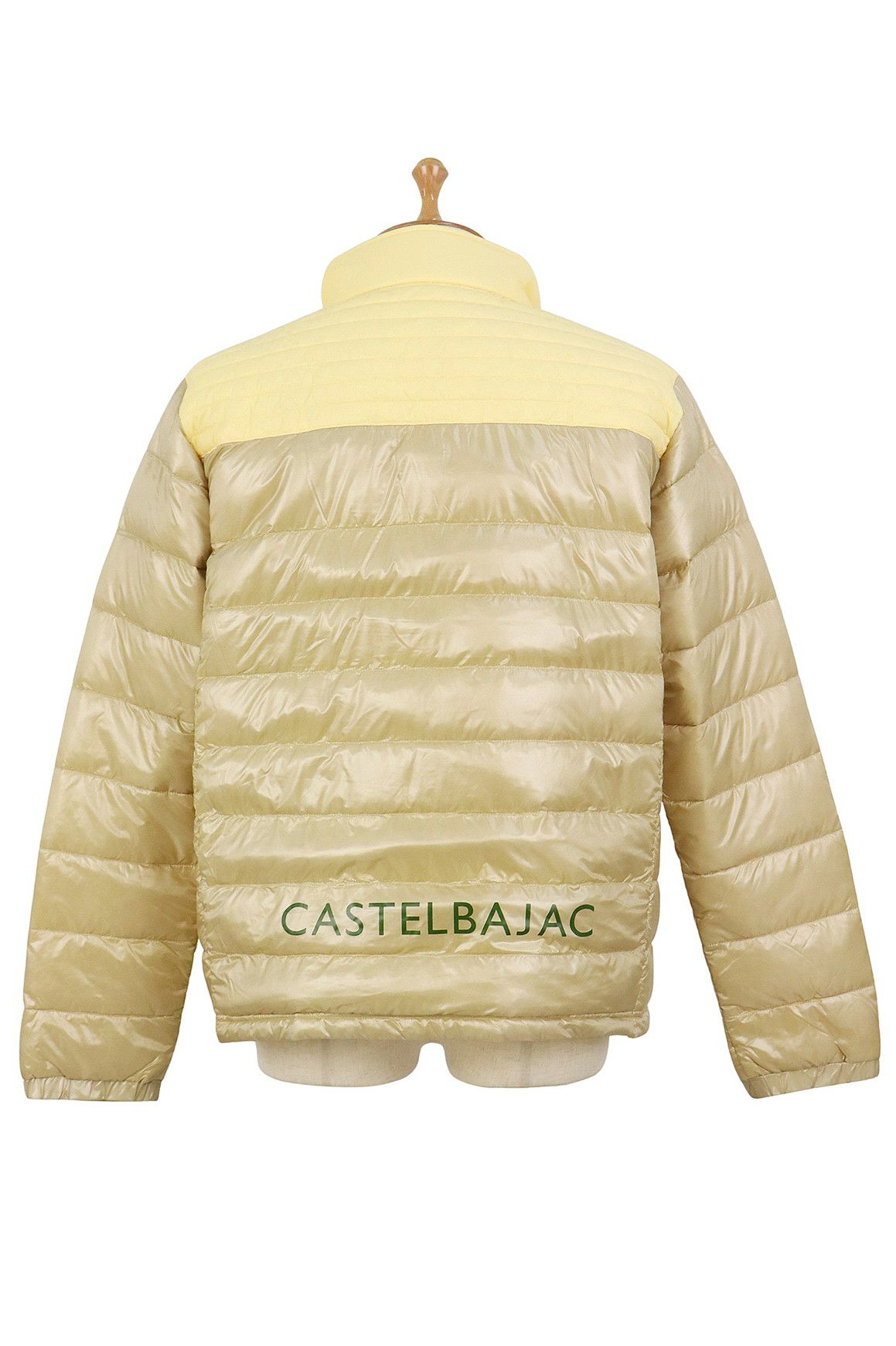 カステルバジャックスポーツのブルゾン