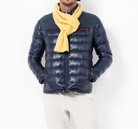 カステルバジャックスポーツのブルゾン