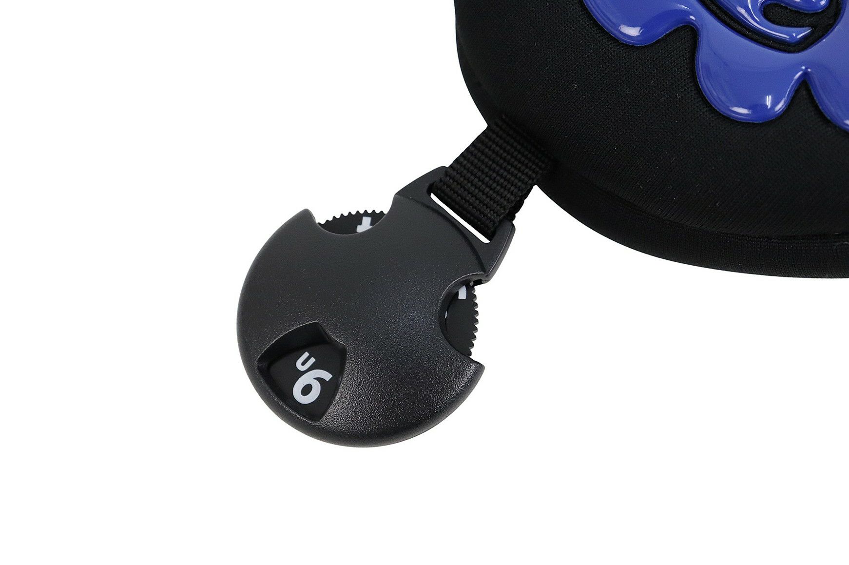 ピーダブリュサーキュラスのヘッドカバー