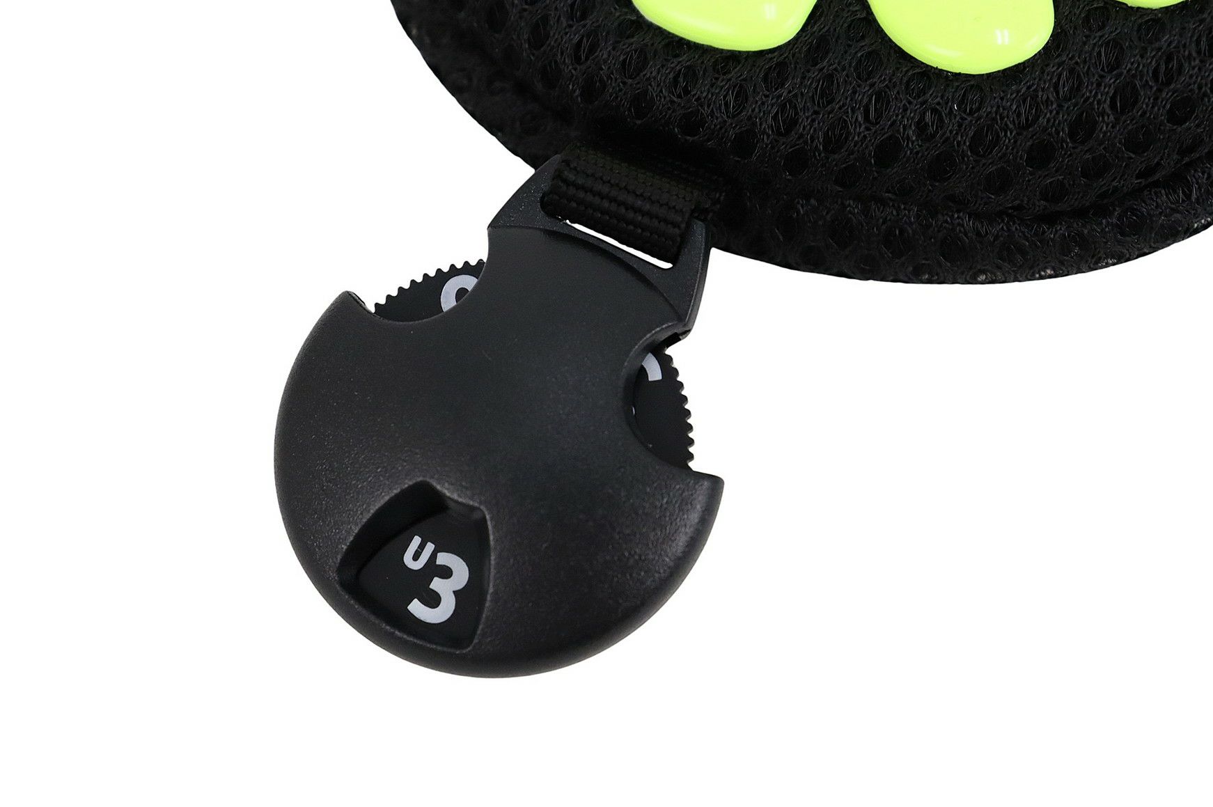 ピーダブリュサーキュラスのヘッドカバー