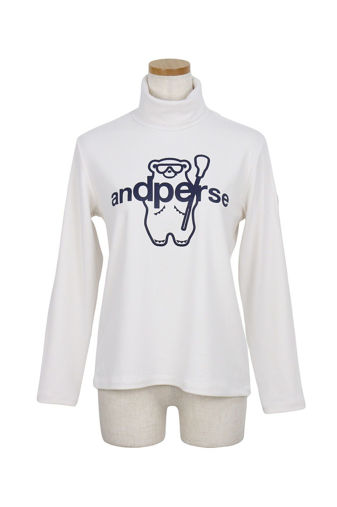 アンパスィのハイネックシャツ