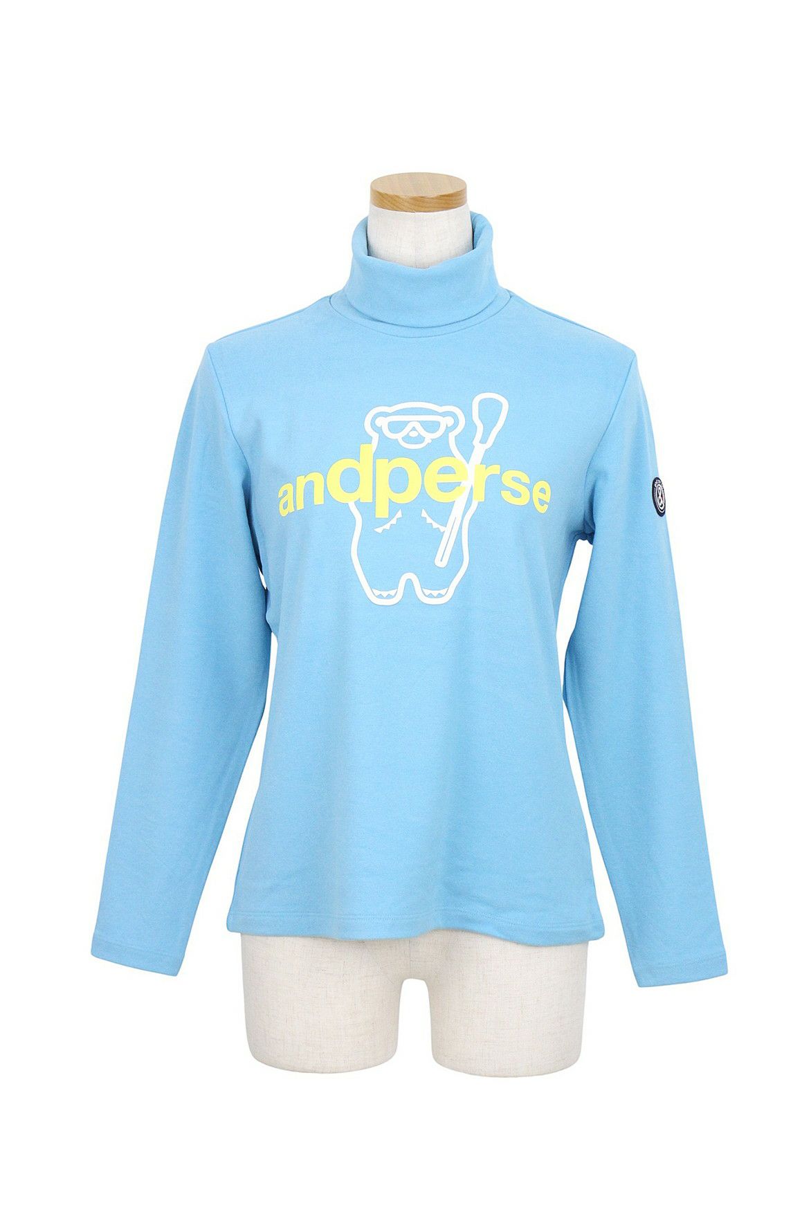 アンパスィのハイネックシャツ