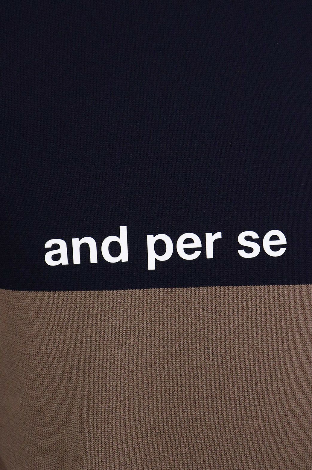 アンパスィのセーター