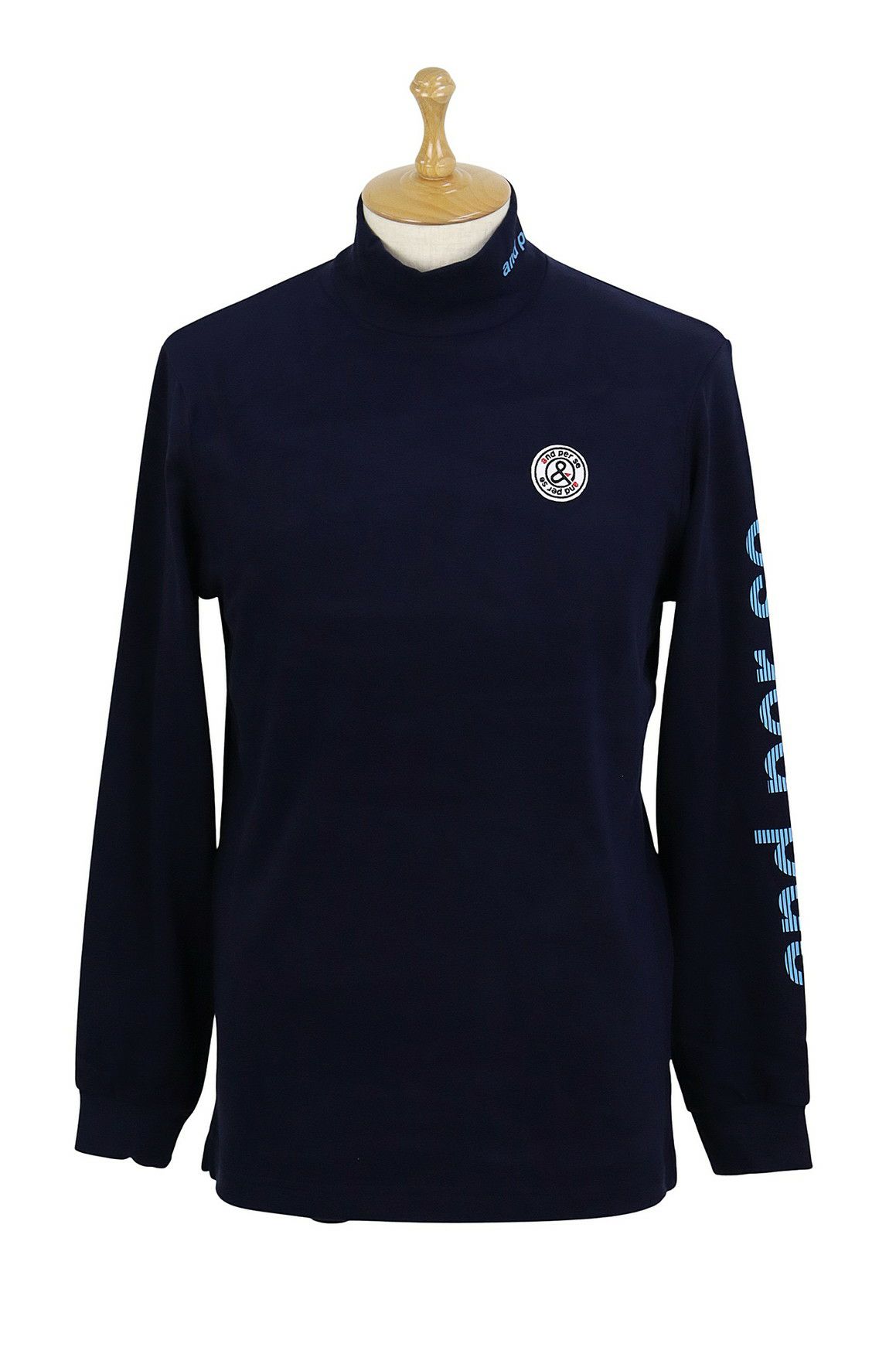 アンパスィのハイネックシャツ