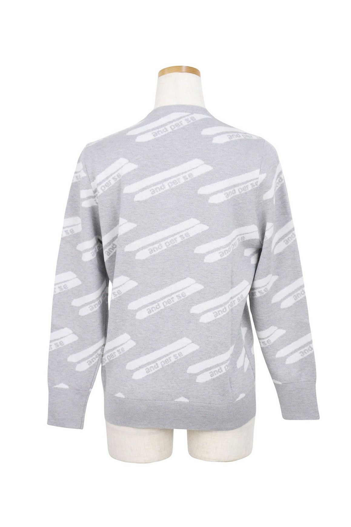 アンパスィのセーター