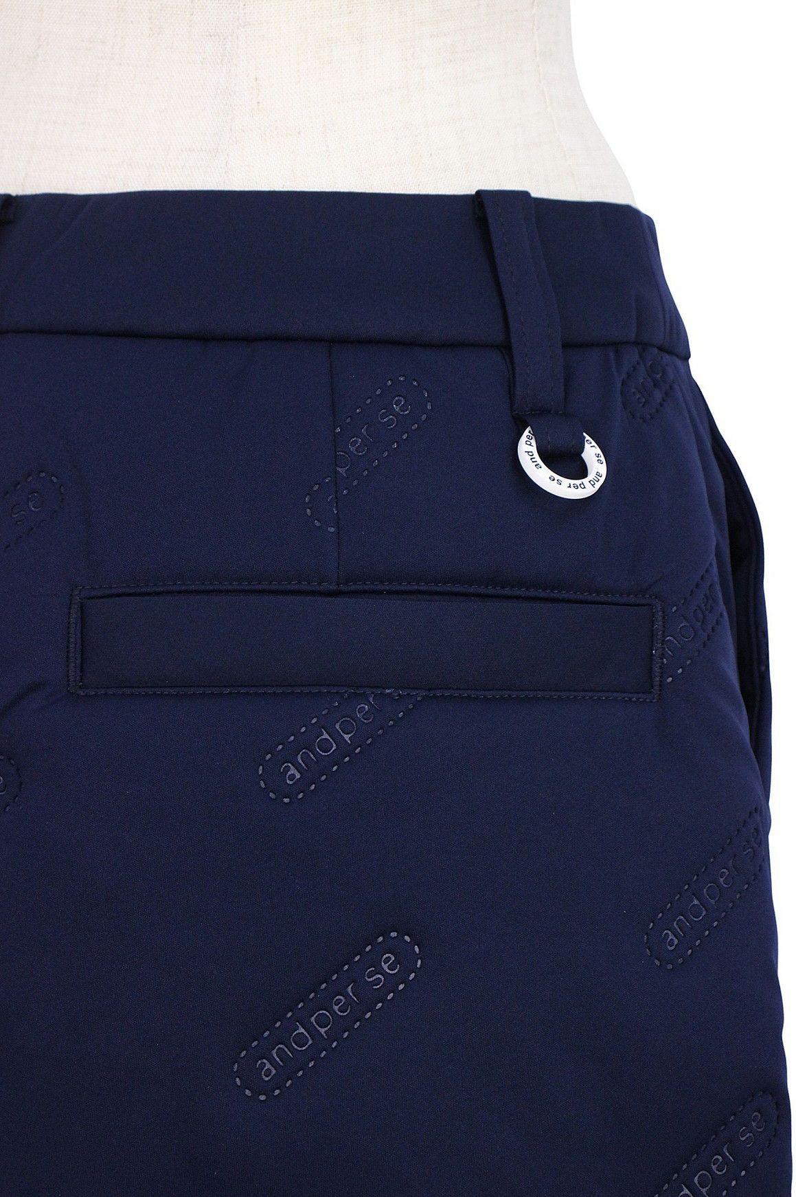 アンパスィのスカート