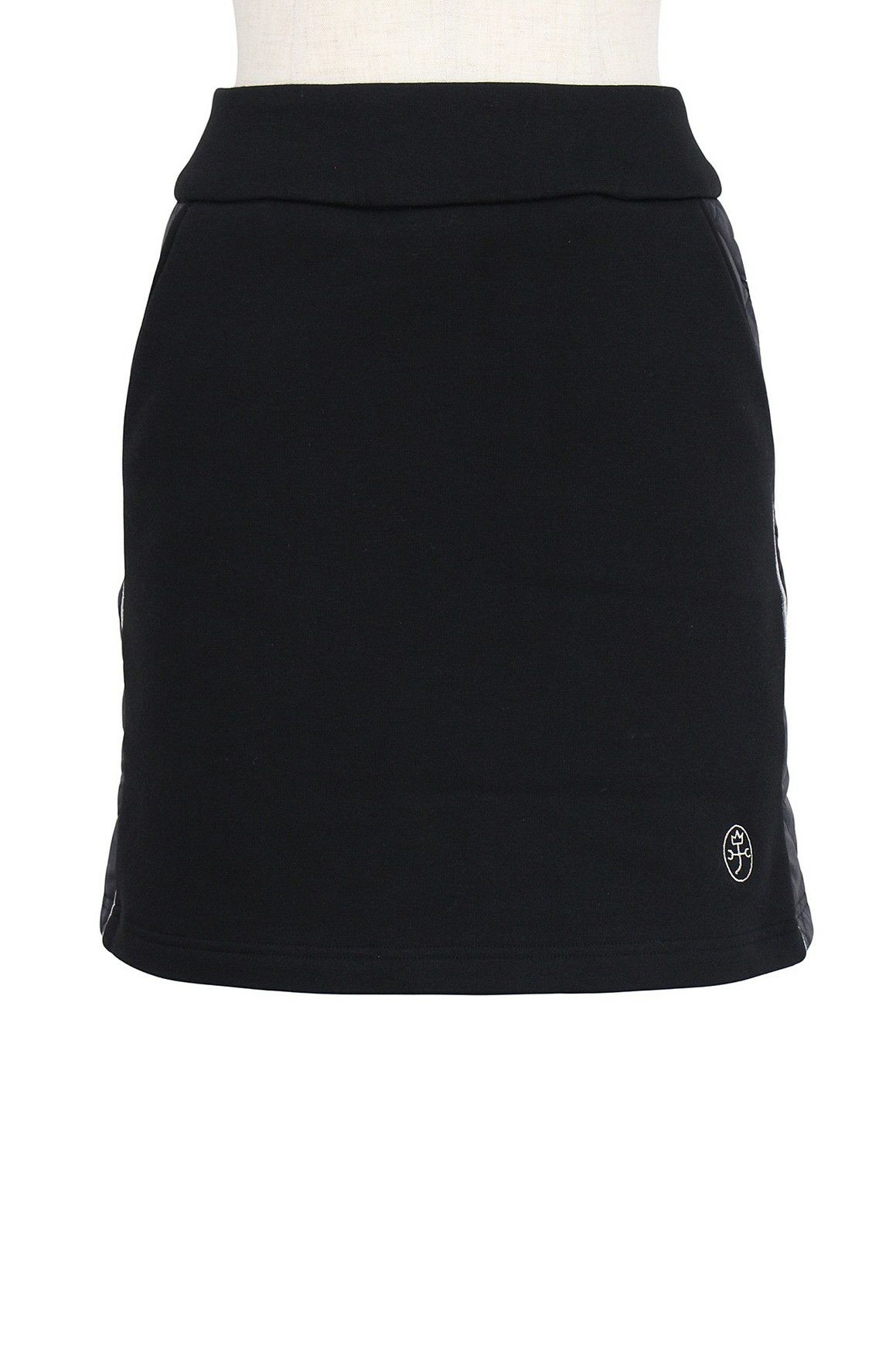 カステルバジャックスポーツのスカート