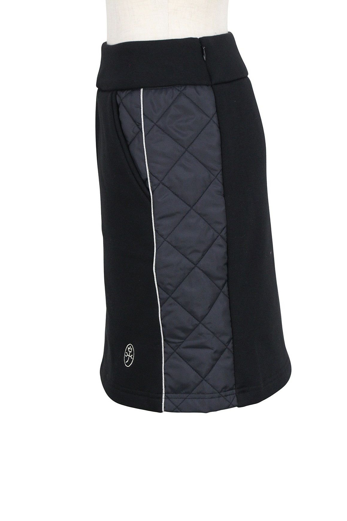 カステルバジャックスポーツのスカート