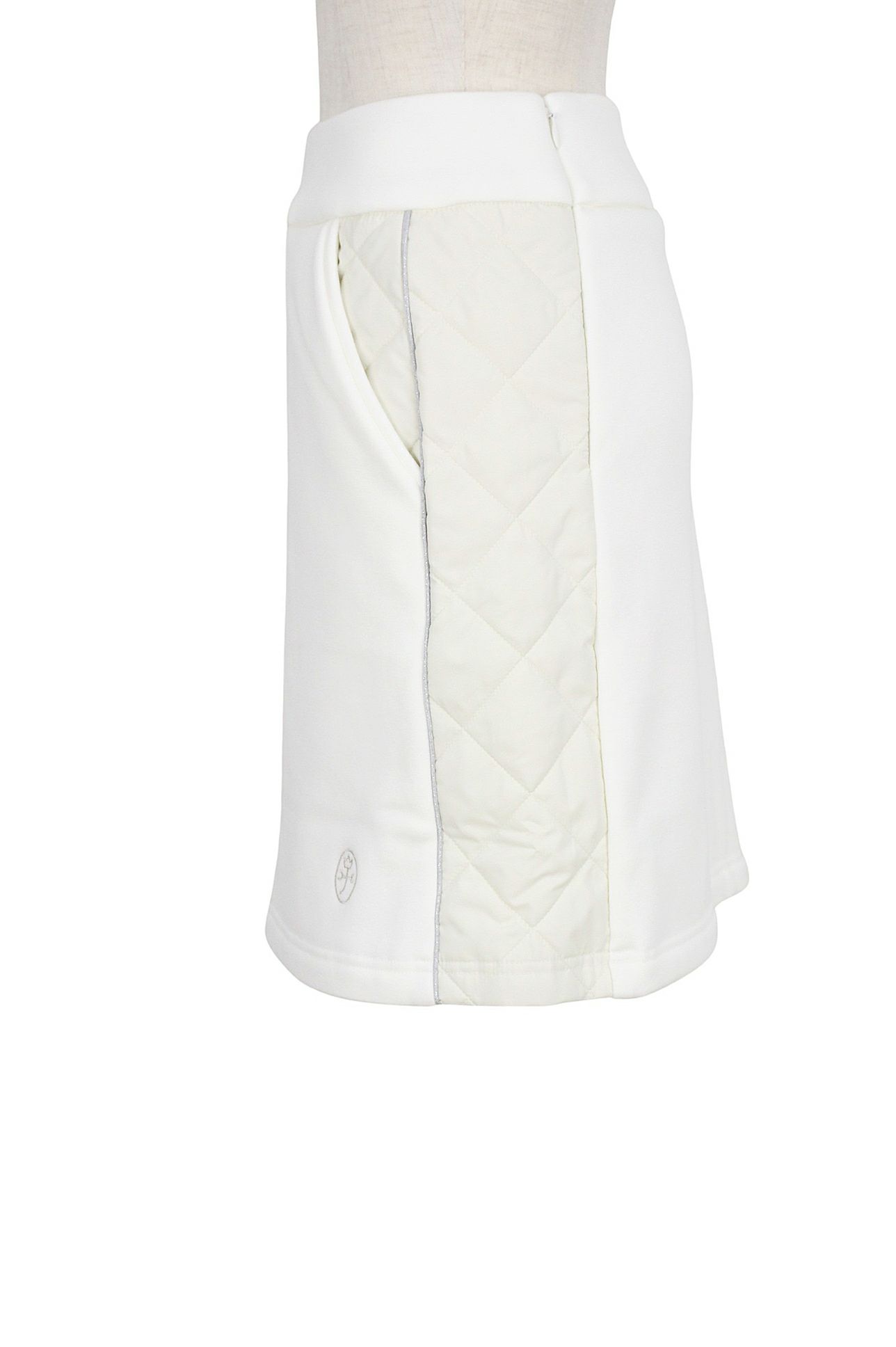 カステルバジャックスポーツのスカート