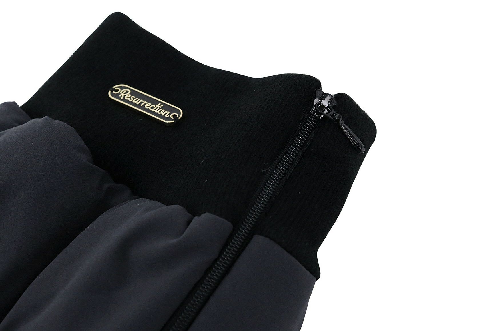 レザレクションのレッグウォーマー