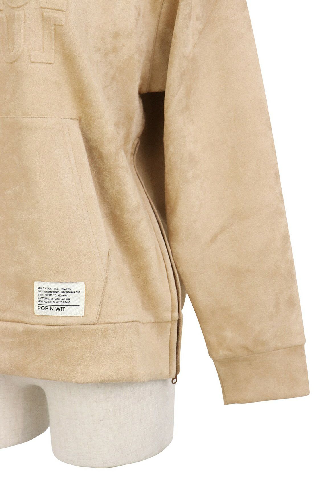 ピーダブリュサーキュラスのパーカー