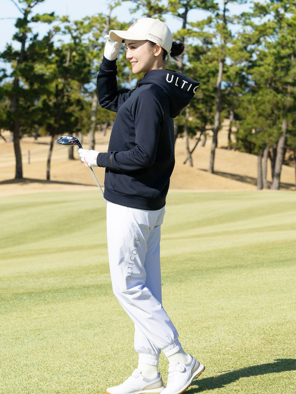 アルティコアブリヂストンゴルフのパンツ